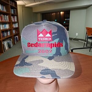 Vtg 2020 TEREX Cedarapids Embroidered Logo Camo Snapback Hat Cap